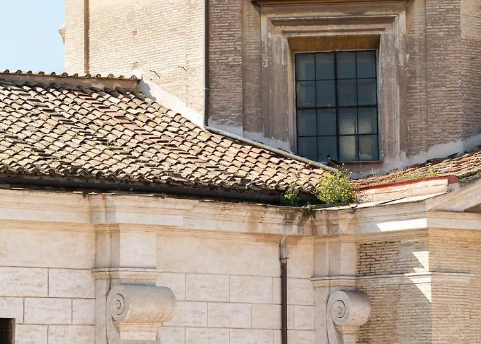 Casa Maestro, A Burghesius Rzym